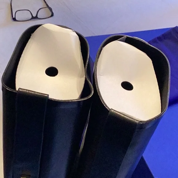 NWT beautiful Stuart Weitzman black rain boots - Picture 9 of 11